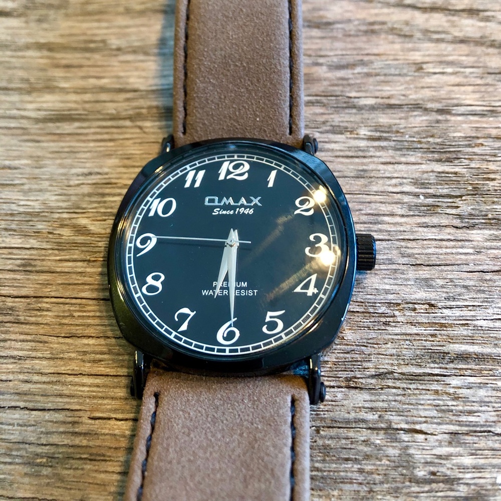 Omax Quartz Watch